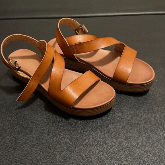 New Rock & Candy By Zigi Women's Size 8.5 Brown Platforms Strapy Sandals - Picture 2 of 5